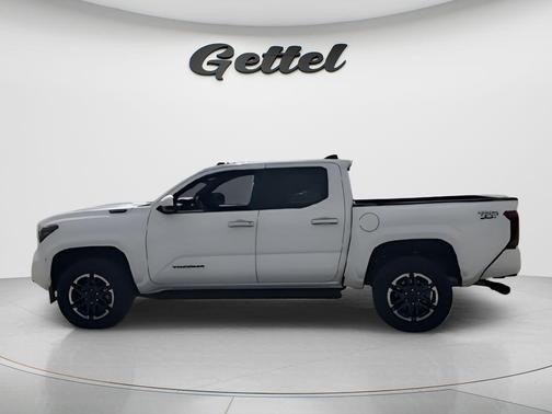 2025 Toyota Tacoma Hybrid TRD Sport