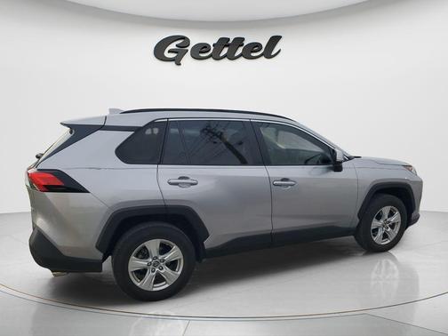 Silver Sky Metallic 2019 Toyota RAV4 XLE