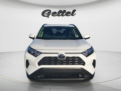 Ice Cap 2025 Toyota RAV4 Hybrid XLE