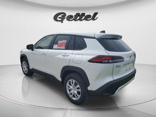 Wind Chill Pearl 2026 Toyota Corolla Cross L