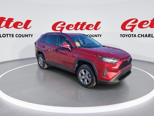 2022 Toyota RAV4 Hybrid SE