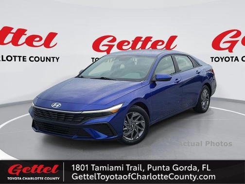 2024 Hyundai ELANTRA SEL