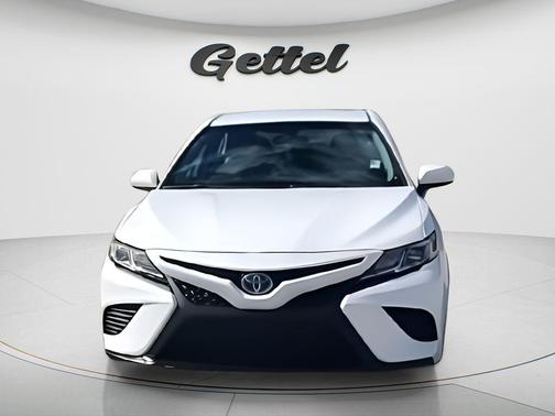 2019 Toyota Camry Hybrid SE