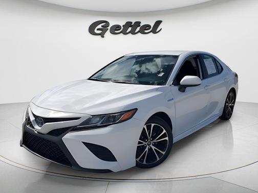 2019 Toyota Camry Hybrid SE