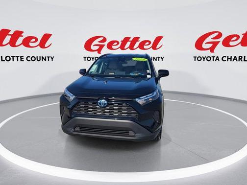 2024 Toyota RAV4 Hybrid SE