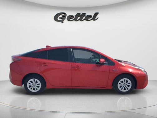 Hypersonic Red 2018 Toyota Prius One