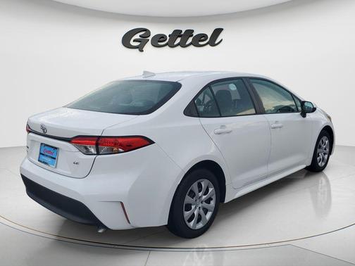 Ice Cap 2024 Toyota Corolla LE