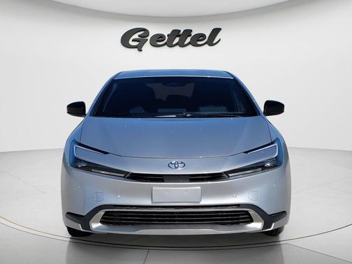 Cutting Edge 2026 Toyota Prius Plug-In Hybrid SE