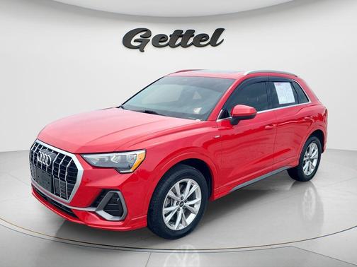 Tango Red Metallic 2022 Audi Q3 45 S line Premium
