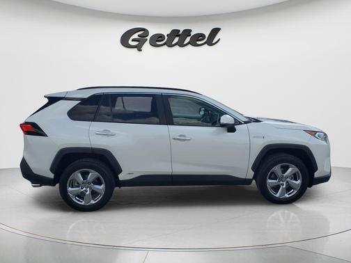 Blizzard Pearl 2020 Toyota RAV4 Hybrid SE