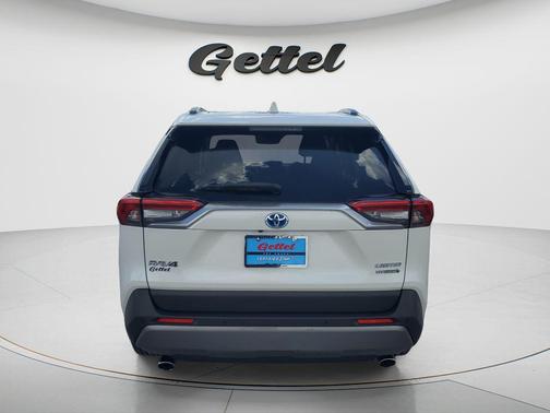 Blizzard Pearl 2020 Toyota RAV4 Hybrid SE