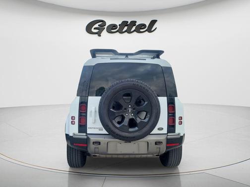 2022 Land Rover Defender 110 X-Dynamic HSE