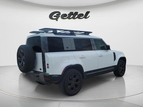 2022 Land Rover Defender 110 X-Dynamic HSE