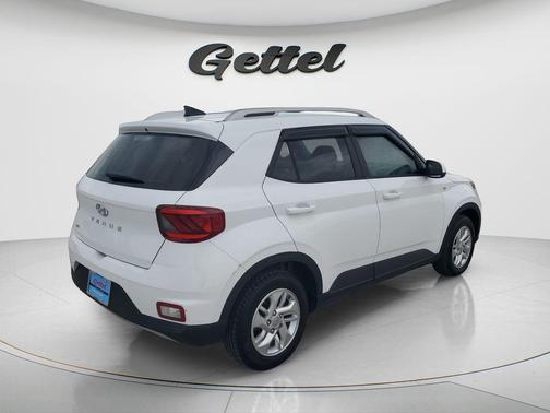 Ceramic White 2020 Hyundai VENUE SEL