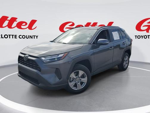2022 Toyota RAV4 XLE