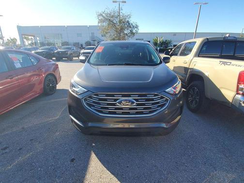 2020 Ford Edge SE
