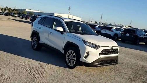 2020 Toyota RAV4 XLE Premium