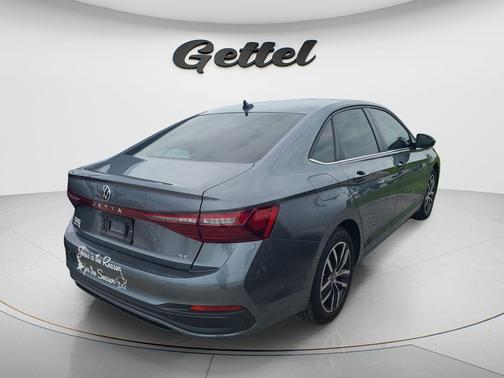 Pyrite Silver Metallic 2025 Volkswagen Jetta 1.5T SE