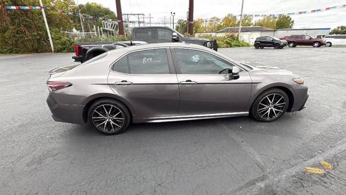 2022 Toyota Camry SE