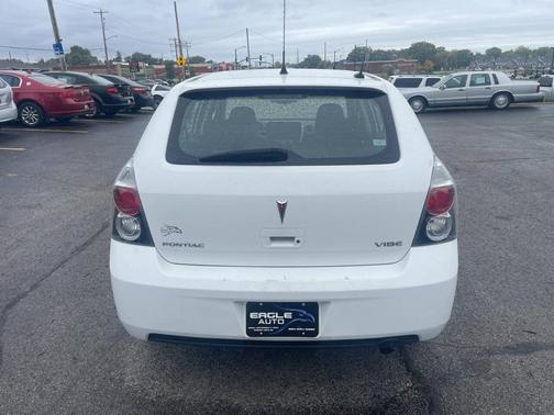 2009 Pontiac Vibe Base