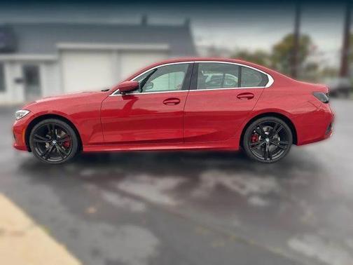 2021 BMW 330 i xDrive