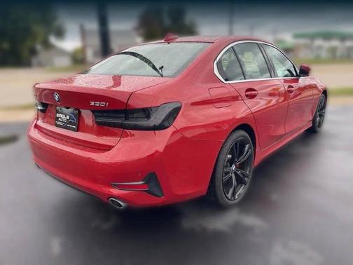 2021 BMW 330 i xDrive