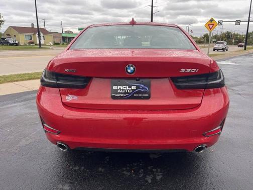 2021 BMW 330 i xDrive