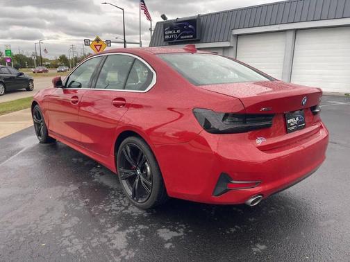 2021 BMW 330 i xDrive