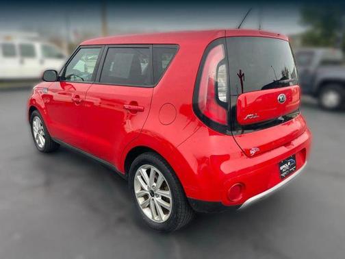 2017 Kia Soul +