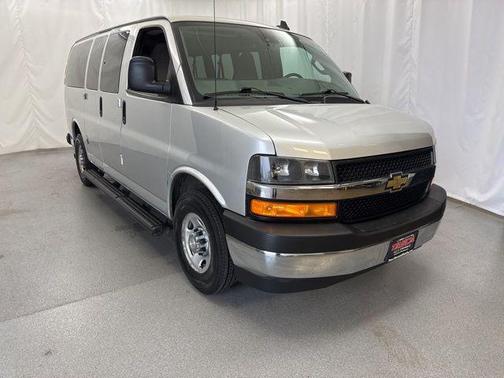2020 Chevrolet Express 2500 RWD 2500 Regular Wheelbase LT