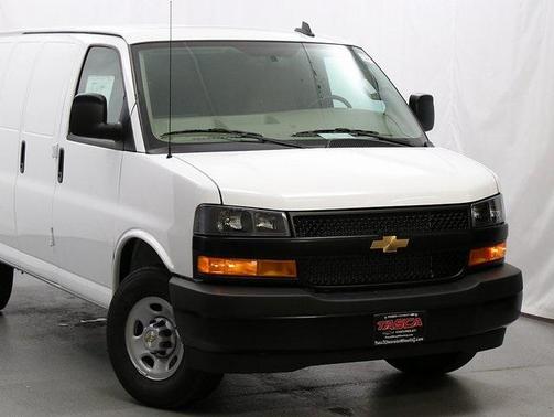 2025 Chevrolet Express 2500 RWD 2500 Regular Wheelbase WT