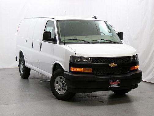 2025 Chevrolet Express 2500 RWD 2500 Regular Wheelbase WT