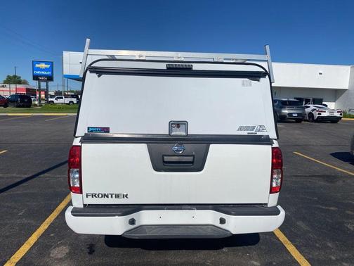 Glacier White 2021 Nissan Frontier S