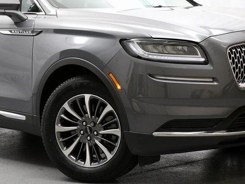 2022 Lincoln Nautilus Standard