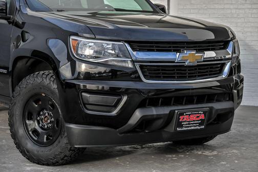 Black 2017 Chevrolet Colorado WT