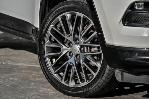 Bright White Clearcoat 2022 Jeep Compass Limited