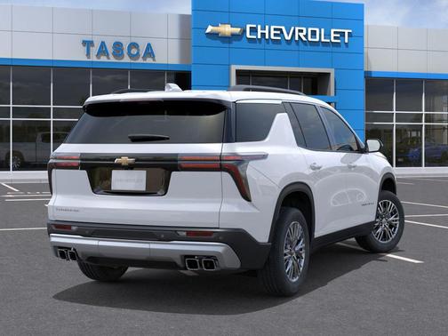 Polar White Tricoat 2026 Chevrolet Traverse LT