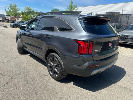 Gravity Grey 2022 Kia Sorento SX