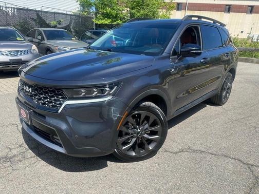 Gravity Grey 2022 Kia Sorento SX