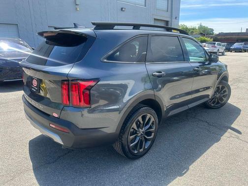 Gravity Grey 2022 Kia Sorento SX