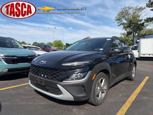 Abyss Black Pearl 2023 Hyundai KONA SEL
