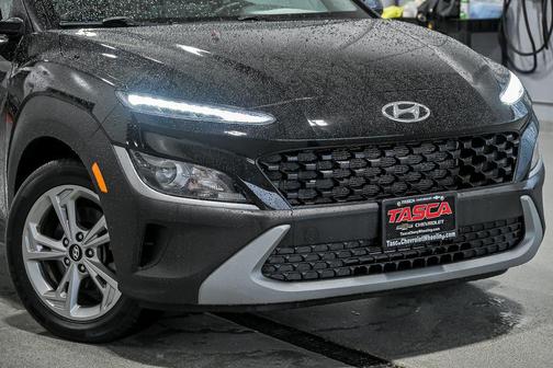 Abyss Black Pearl 2023 Hyundai KONA SEL