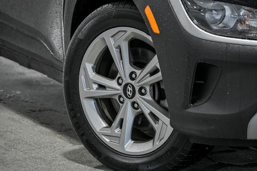 Abyss Black Pearl 2023 Hyundai KONA SEL
