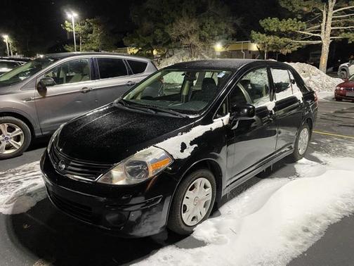 2010 Nissan Versa 1.8 S