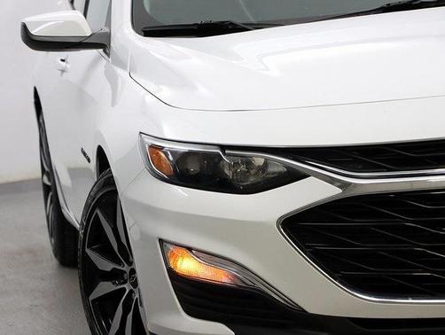 2023 Chevrolet Malibu FWD RS