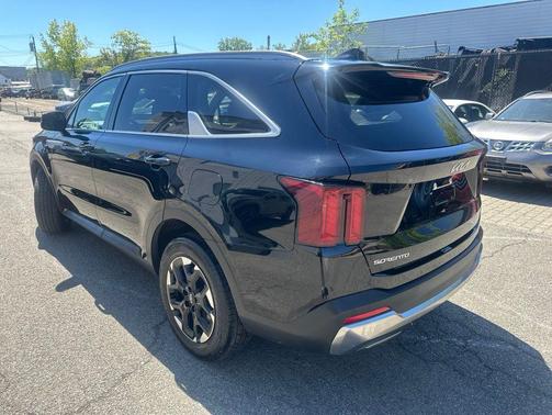 Ebony Black 2024 Kia Sorento S