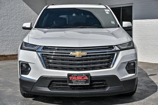 Summit White 2023 Chevrolet Traverse LT Leather