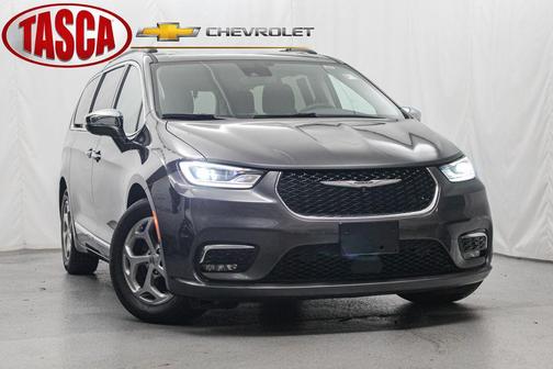 Granite Crystal Metallic Clearcoat 2022 Chrysler Pacifica Limited