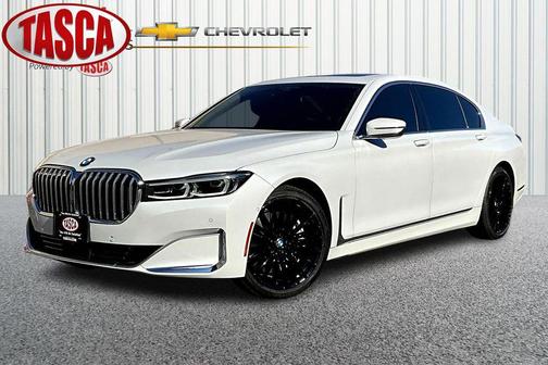 Mineral White Metallic 2022 BMW 750 i xDrive