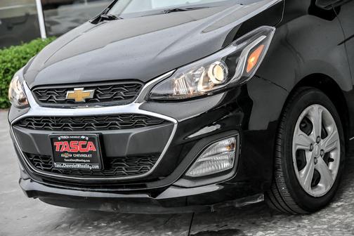 Mosaic Black Metallic 2022 Chevrolet Spark LS